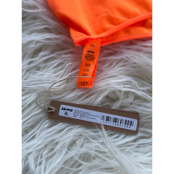 Skims Essential Crew Neck Sleeveless Bodysuit Orange Highlighter L/XL - Picture 10 of 11